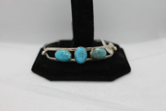 Sterling silver turquoise bracelet