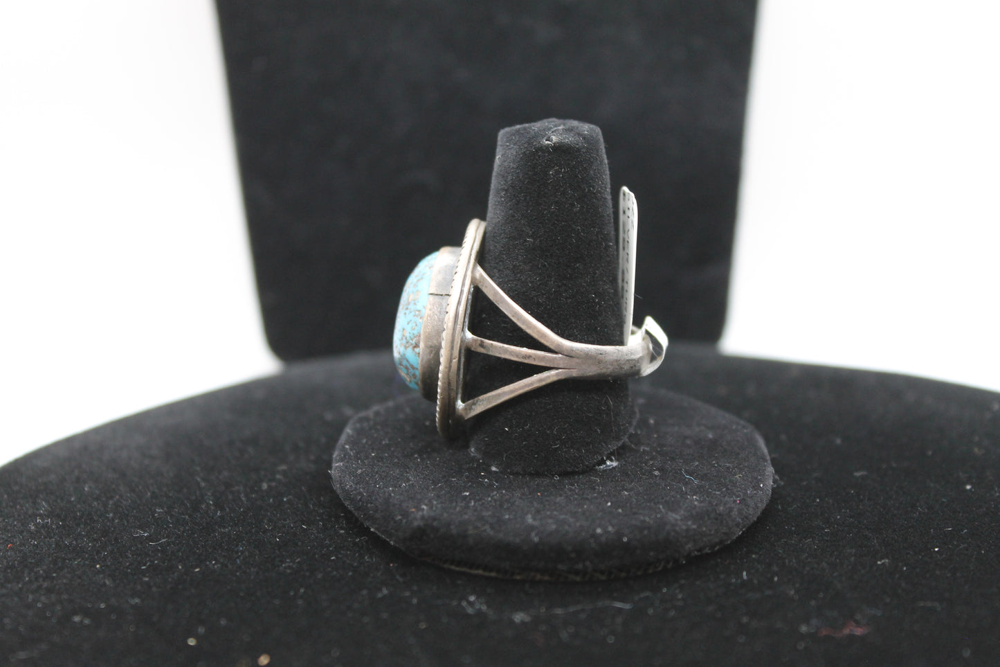 Sterling sliver turquoise ring