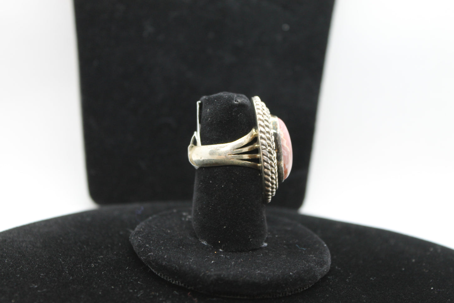 Sterling silver spiney oyster ring